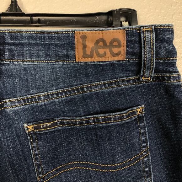 Vintage Lee Women's Bootcut Leg Mid-Rise Blue Jeans Denim Size 10 Short 5-Pocket - Picture 4 of 7
